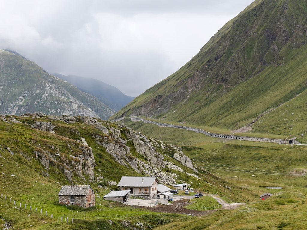 Image 2 - Lukmanierpass und Gebiet 