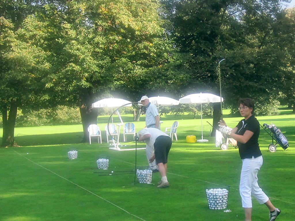 Image 1 - Cliff Potts Golf Academy