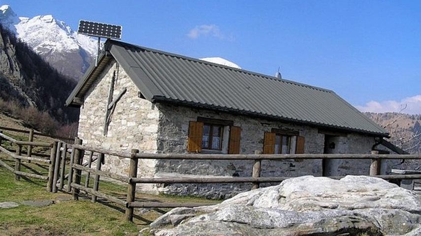 Image 1 - Capanna Mognone