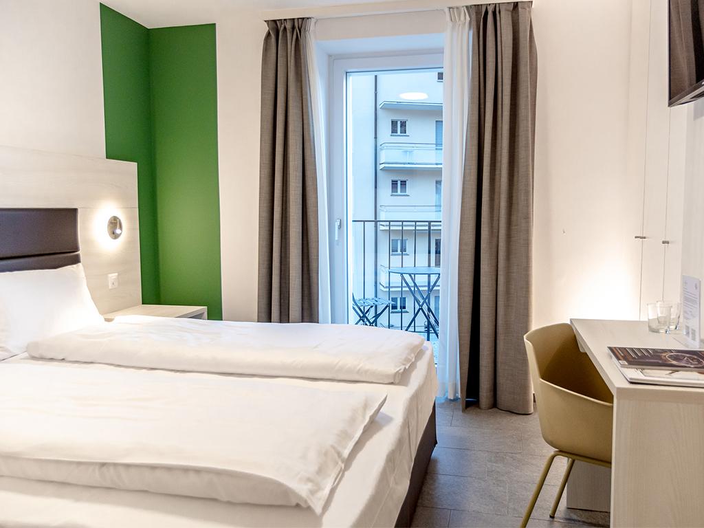 Image 5 - Miralago Locarno Easy Rooms