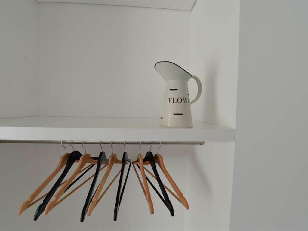 Image 8 - Salotto Brè