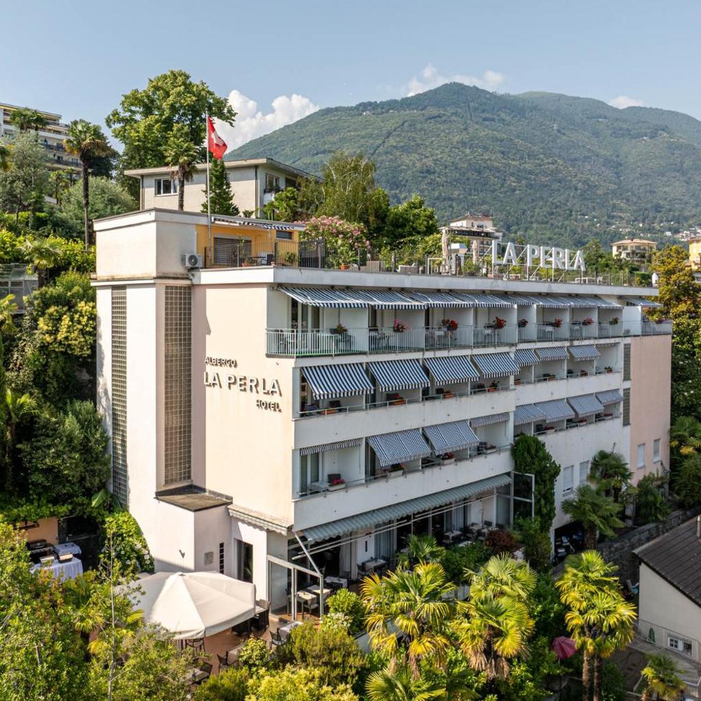 Image 0 - Hotel La Perla