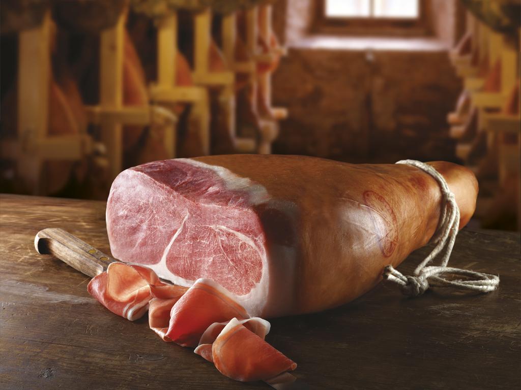 Image 2 - Cave d’affinage du Prosciutto Crudo Piora avec point d’observation 