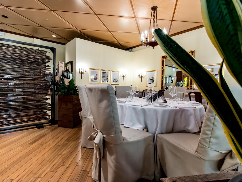 Image 2 - Ristoranti Gabbiano e Zigolini Mövenpick Touring