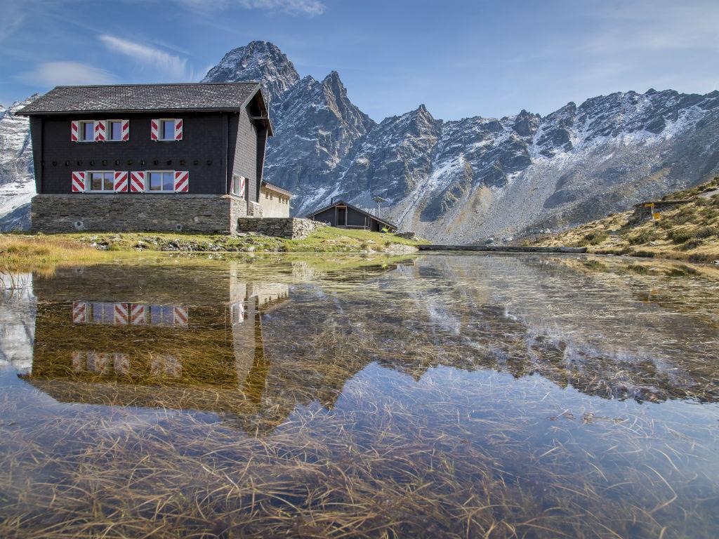 Image 0 - Capanna Cava