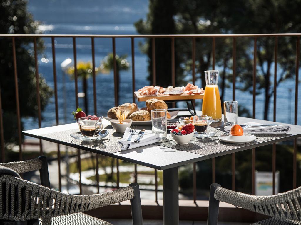Image 6 - Hotel & Lounge Lago Maggiore