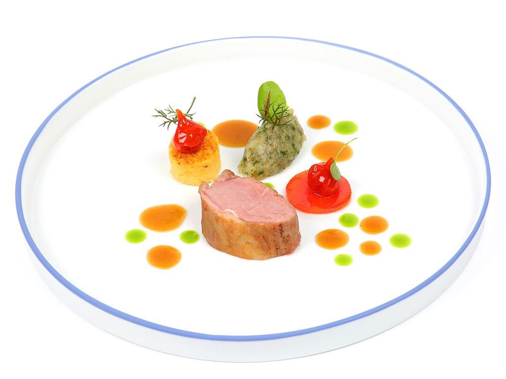 Image 0 - Agnello con polenta ticinese e aglio selvatico - La ricetta