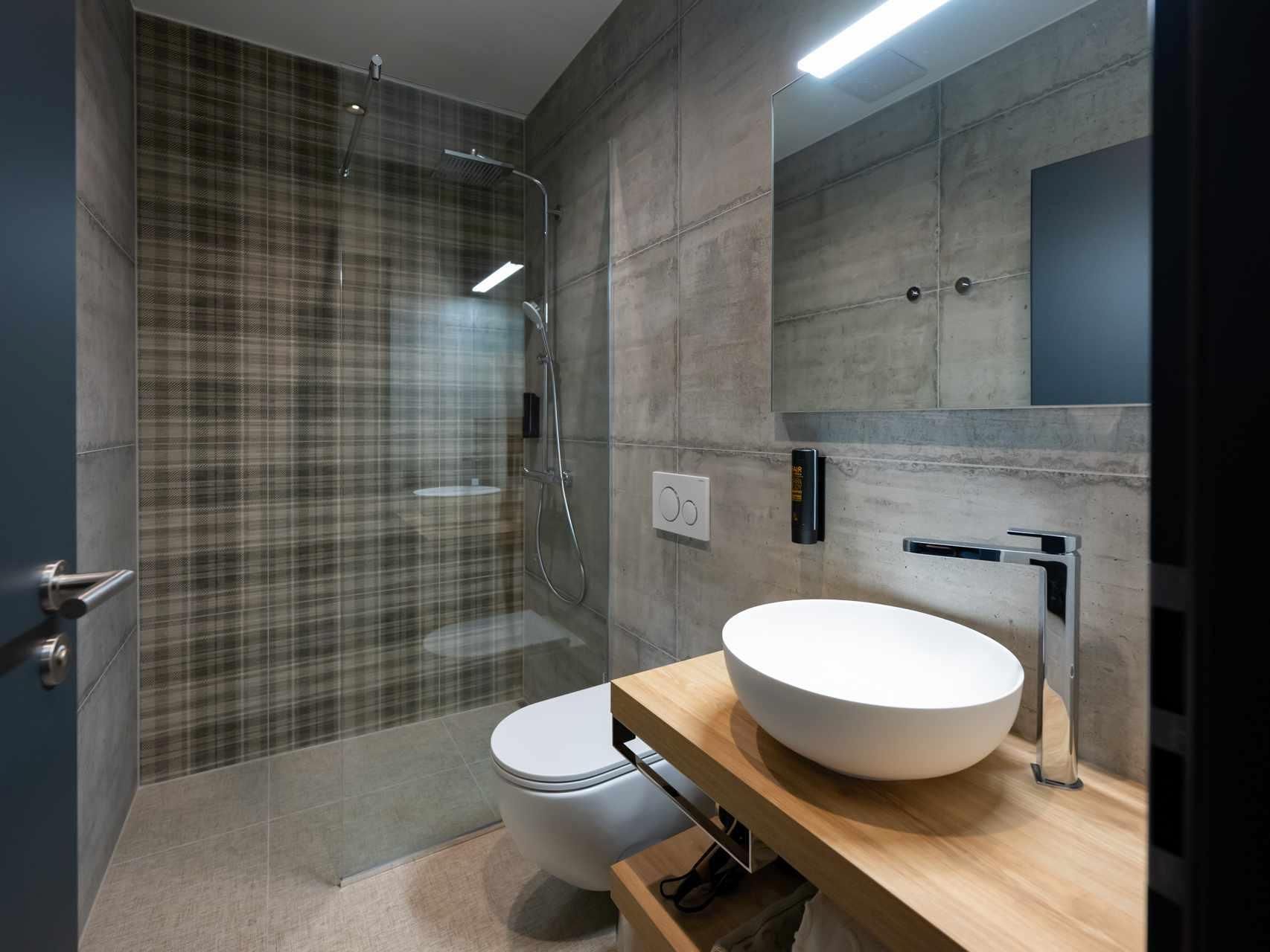 Image 7 - 6532 Smart Hotel