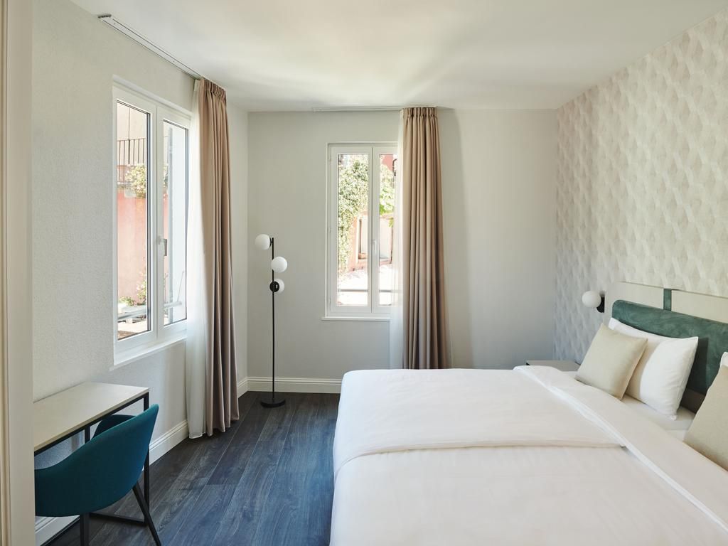 Image 4 - Vista Lakefront Boutique Hotel