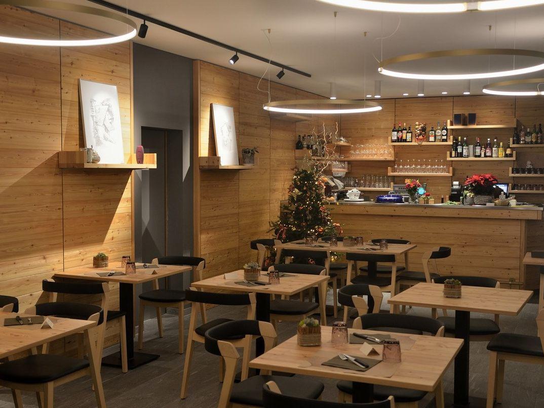 Image 1 - Ristorante il Larice