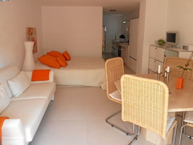 Image 0 - 1,5 room holiday apartment 'Residenza Parcolago', Via San Michele 50, Caslano, Lago di Lugano
