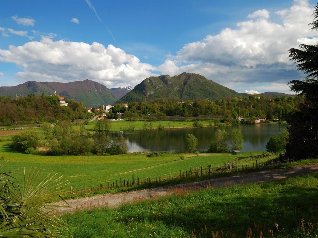 Image 2 - Muzzano lake