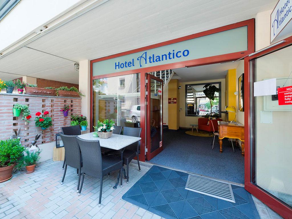 Image 0 - Hotel Atlantico