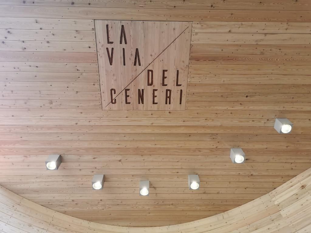 Image 4 - Tunnel mit Geschichten - Robasacco