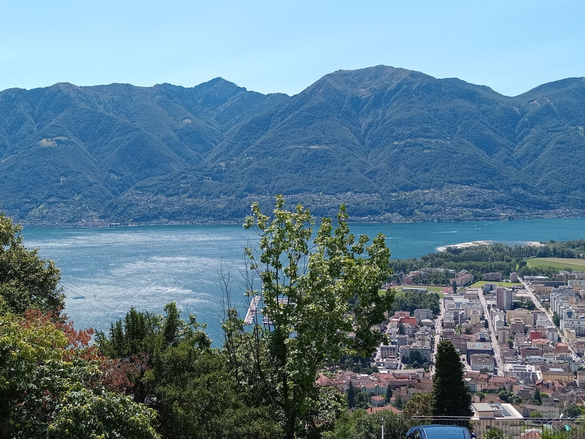 Image 0 - La Promenada