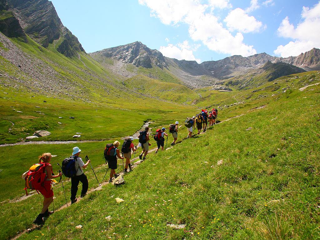 Image 1 - Wanderferien: Trans Swiss Trail, Gotthard Pass & Strada Alta
