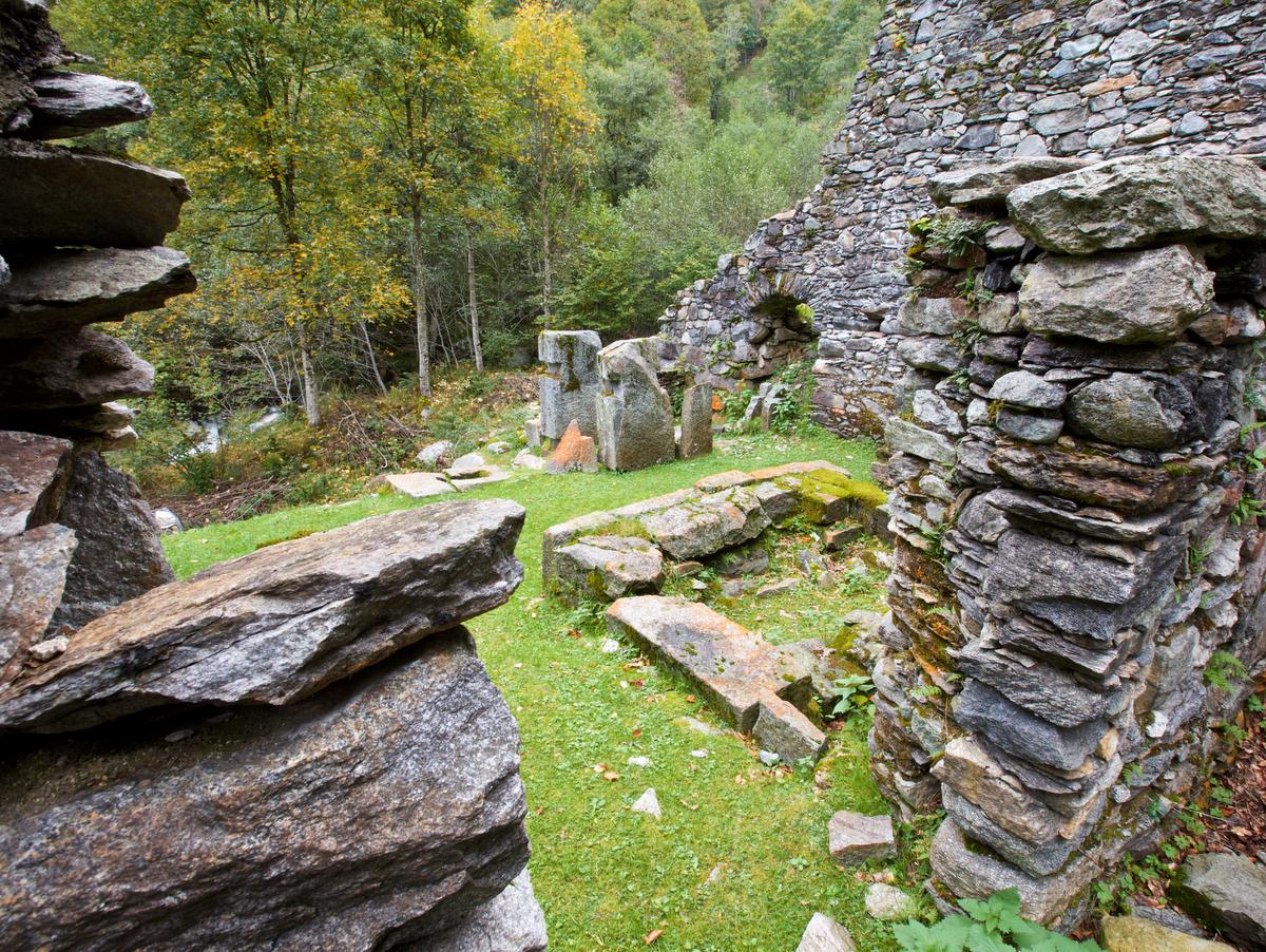 Image 4 - Marteau-pilon et Fourneau de Carena