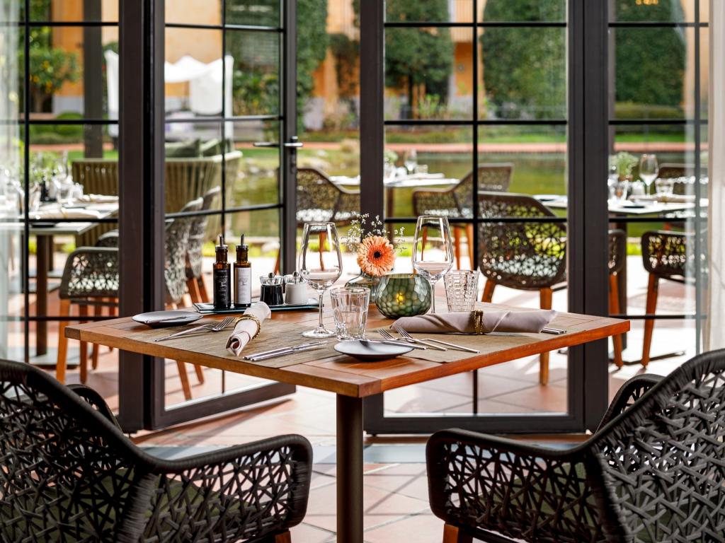 Image 4 - Giardino Ascona