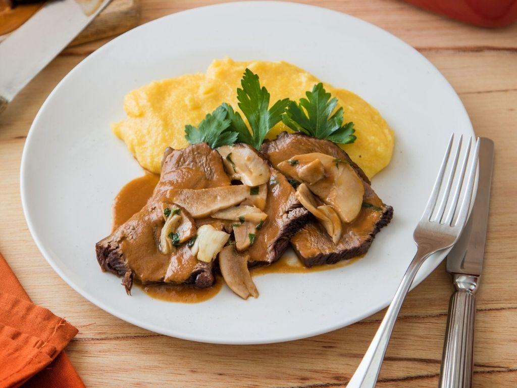 Image 1 - Braised featherblade of beef with porcini mushrooms - The recipe