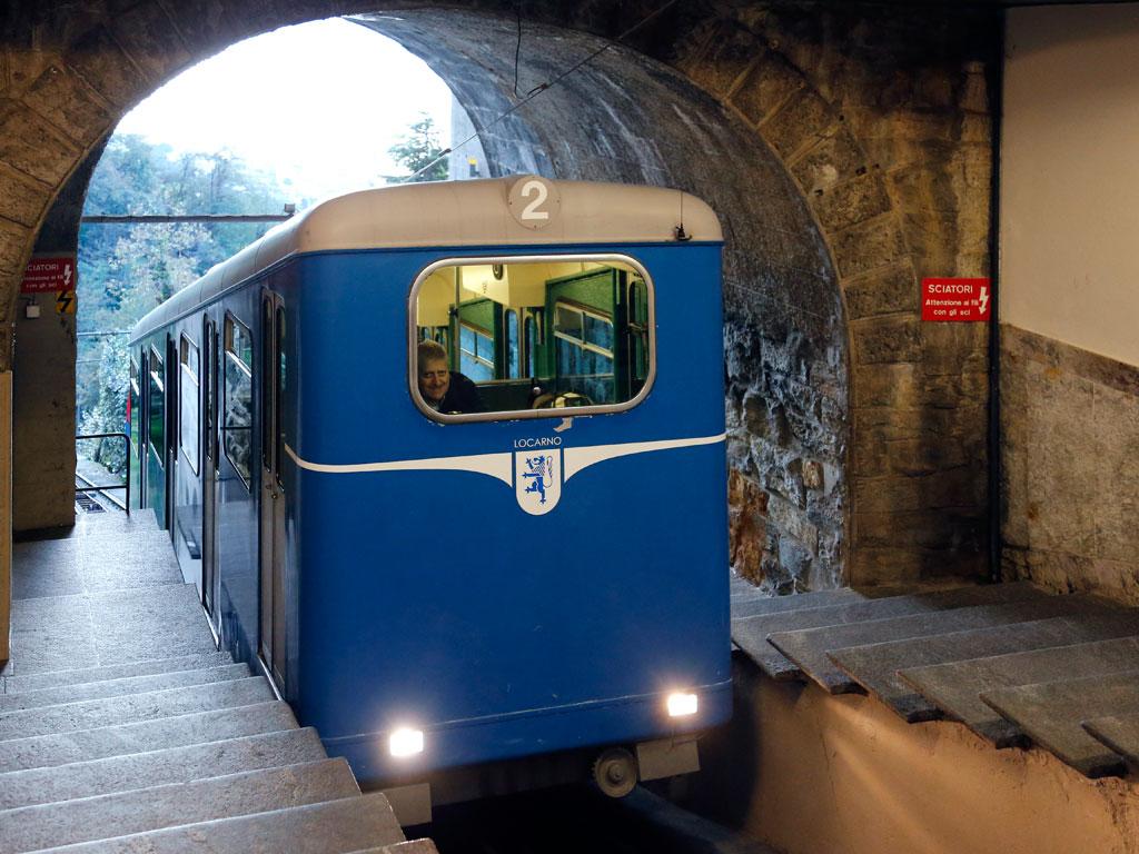 Image 2 - Funicolare Locarno-Madonna del Sasso