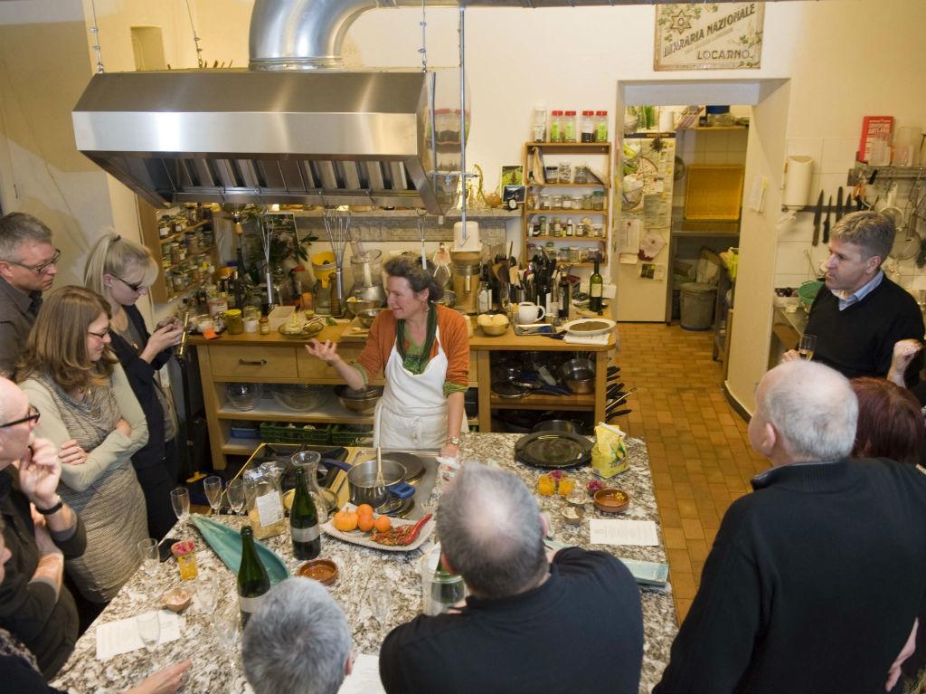 Image 2 - In der Küche mit Meret Bissegger