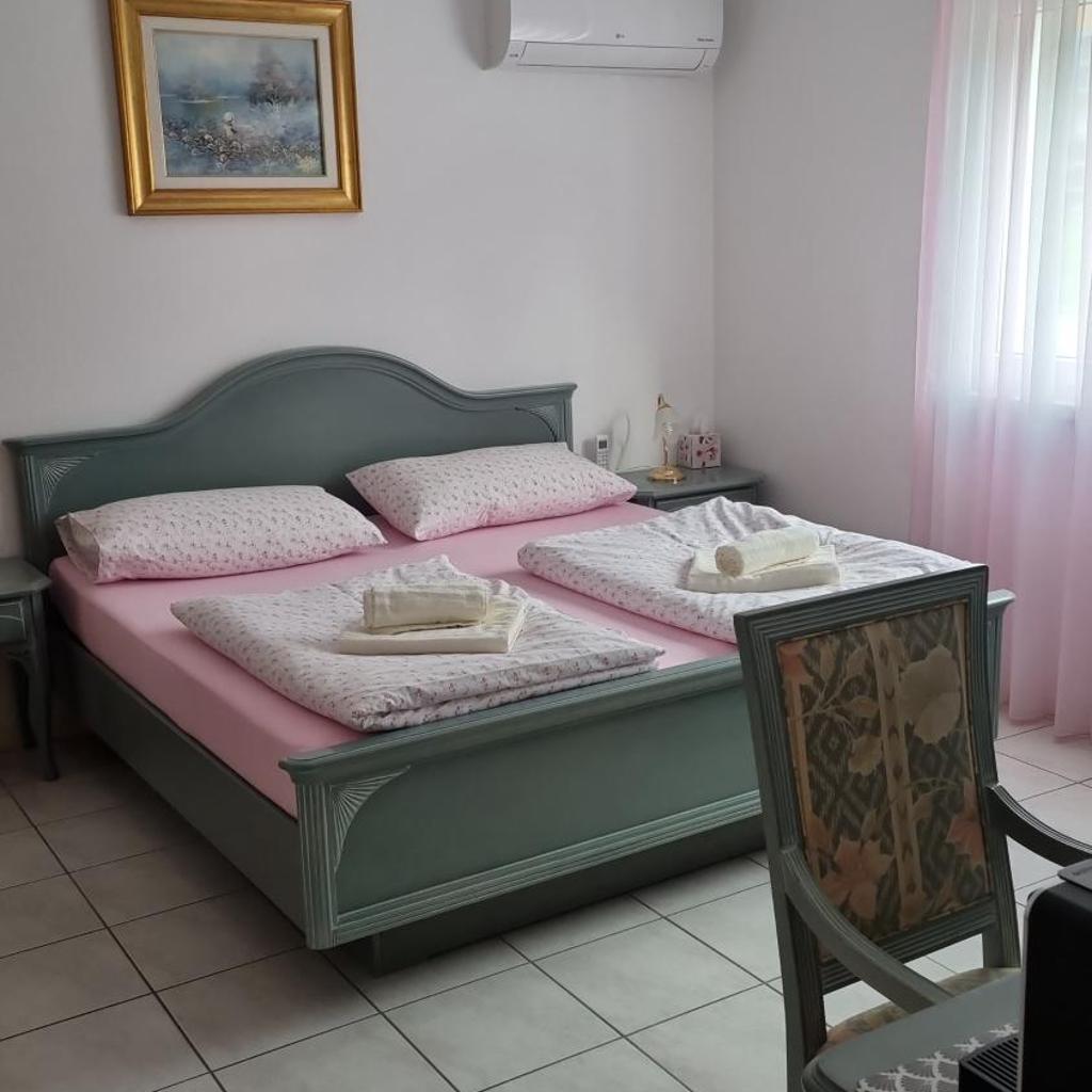 Image 0 - A u r o r a Central Room vicino FFS