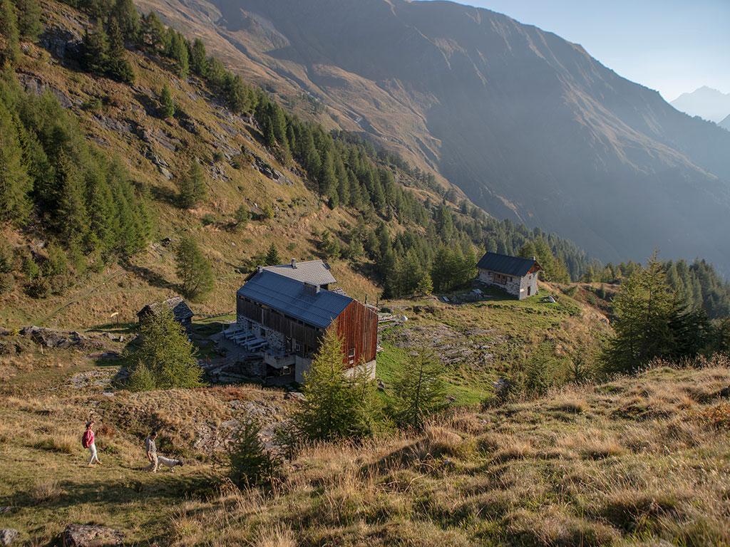 Image 4 - Capanna Bovarina