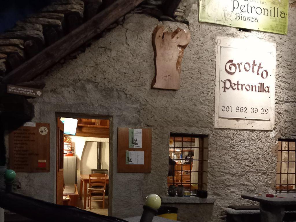 Image 4 - Grotto Petronilla