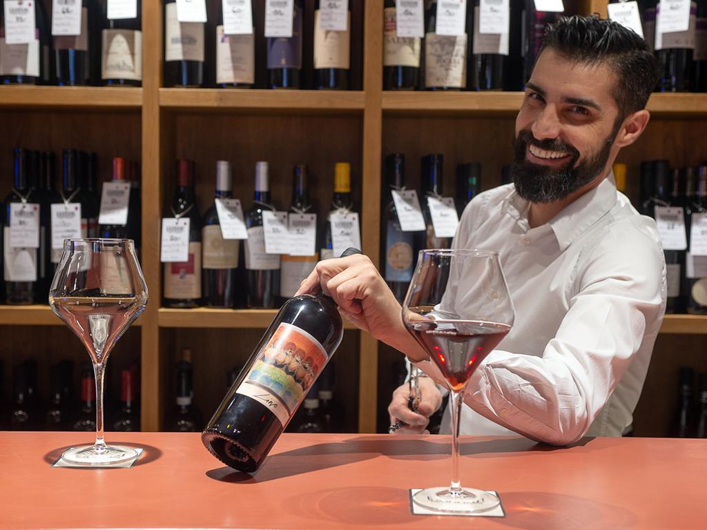 Image 0 - Club G. Gabbani, Wine bar & Billiard