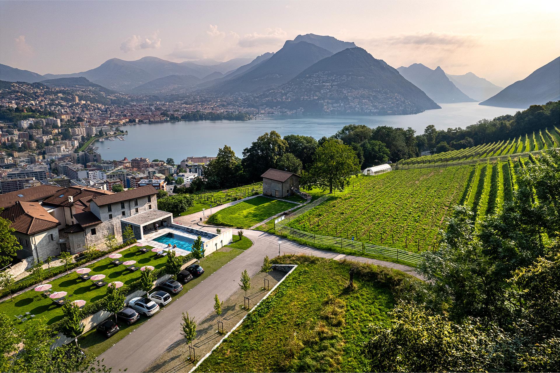 Carousel image 0