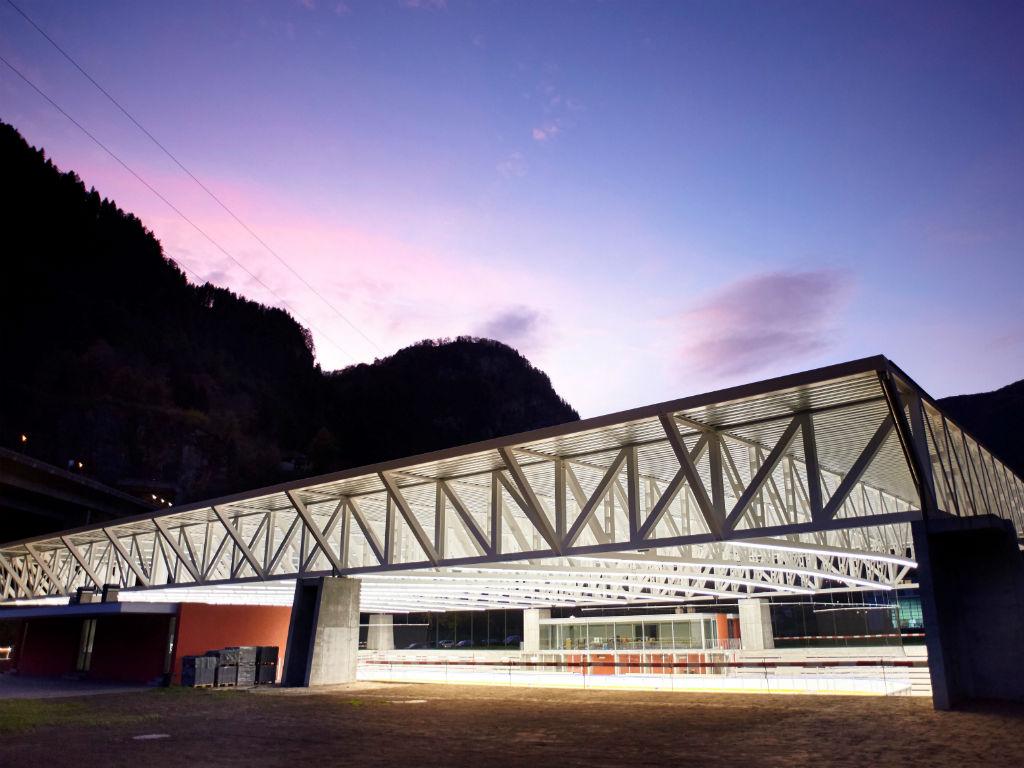 Image 5 - Eisbahn von Faido