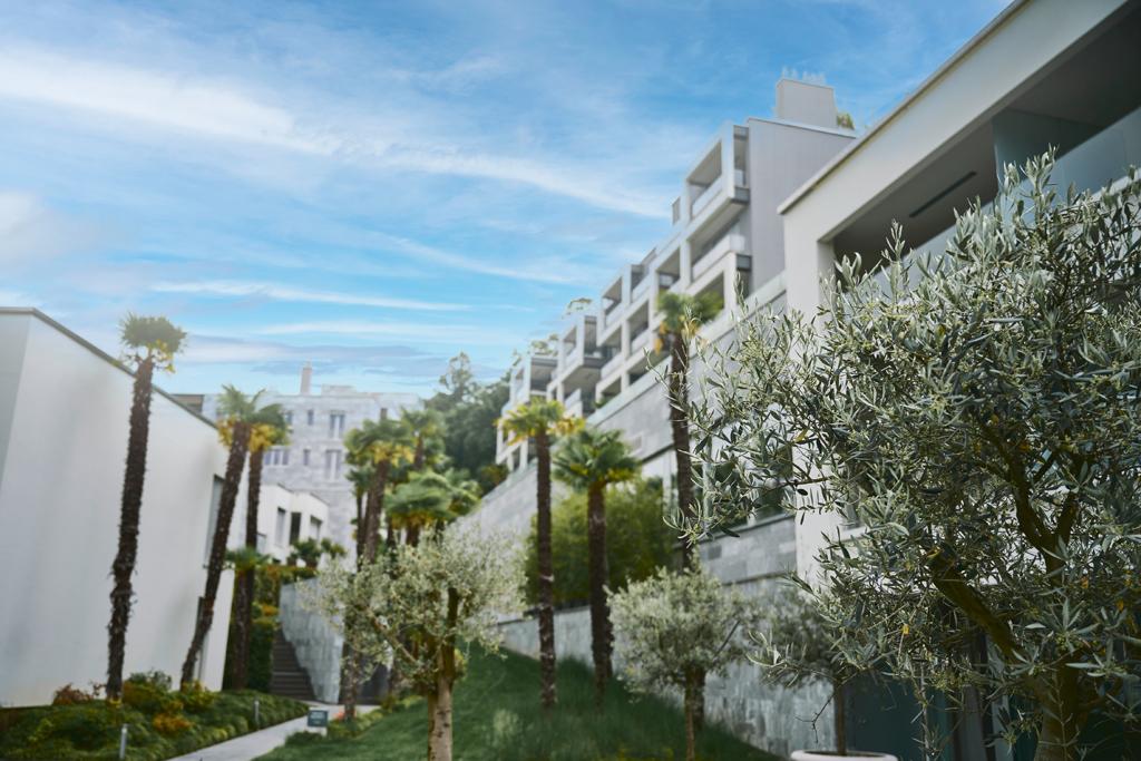 Image 4 - THE VIEW Fine Dining