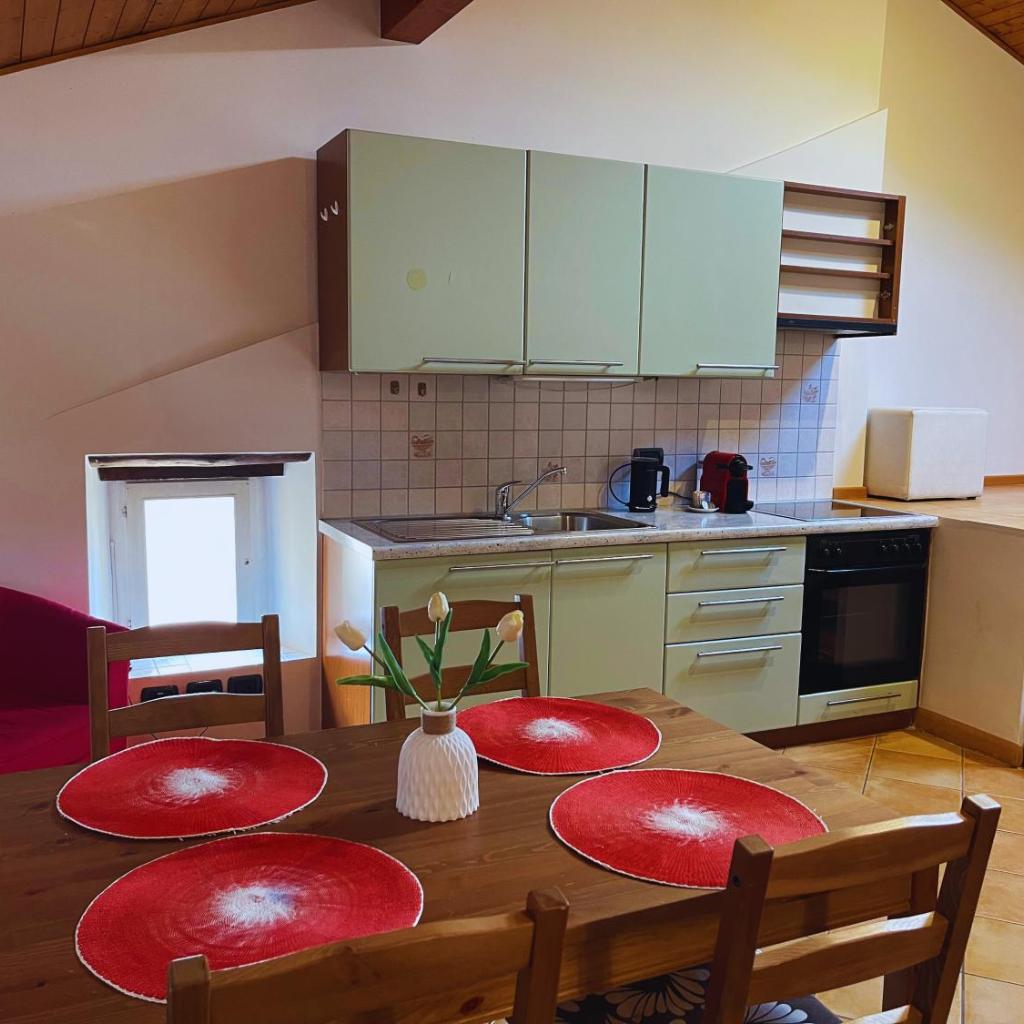 Image 0 - Chiasso Suisse Apartament - RentuGoo Travel