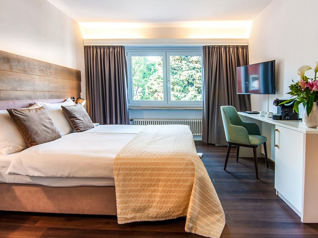 Image 1 - Hotel Polo