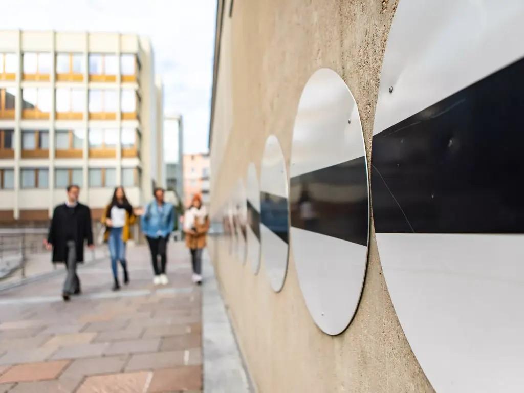 Image 2 - Free guided tours