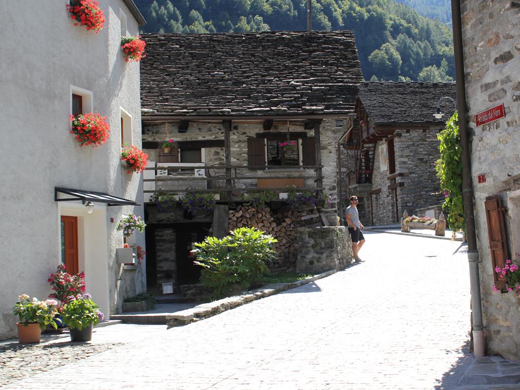 Image 3 - Dorfkern von Sonogno