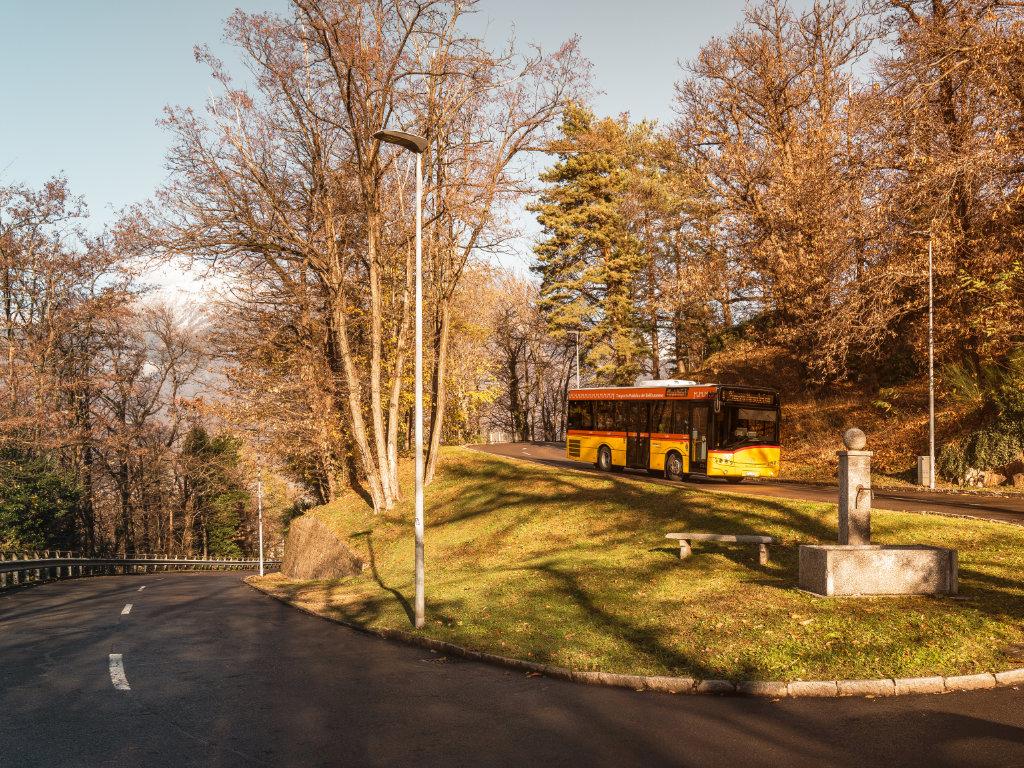 Image 1 - Unterwegs mit dem Postauto