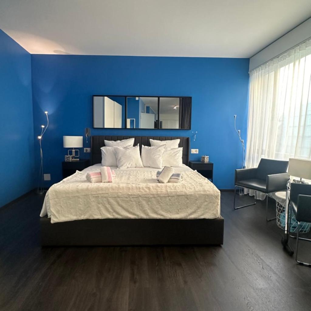 Image 0 - LuganoApartment