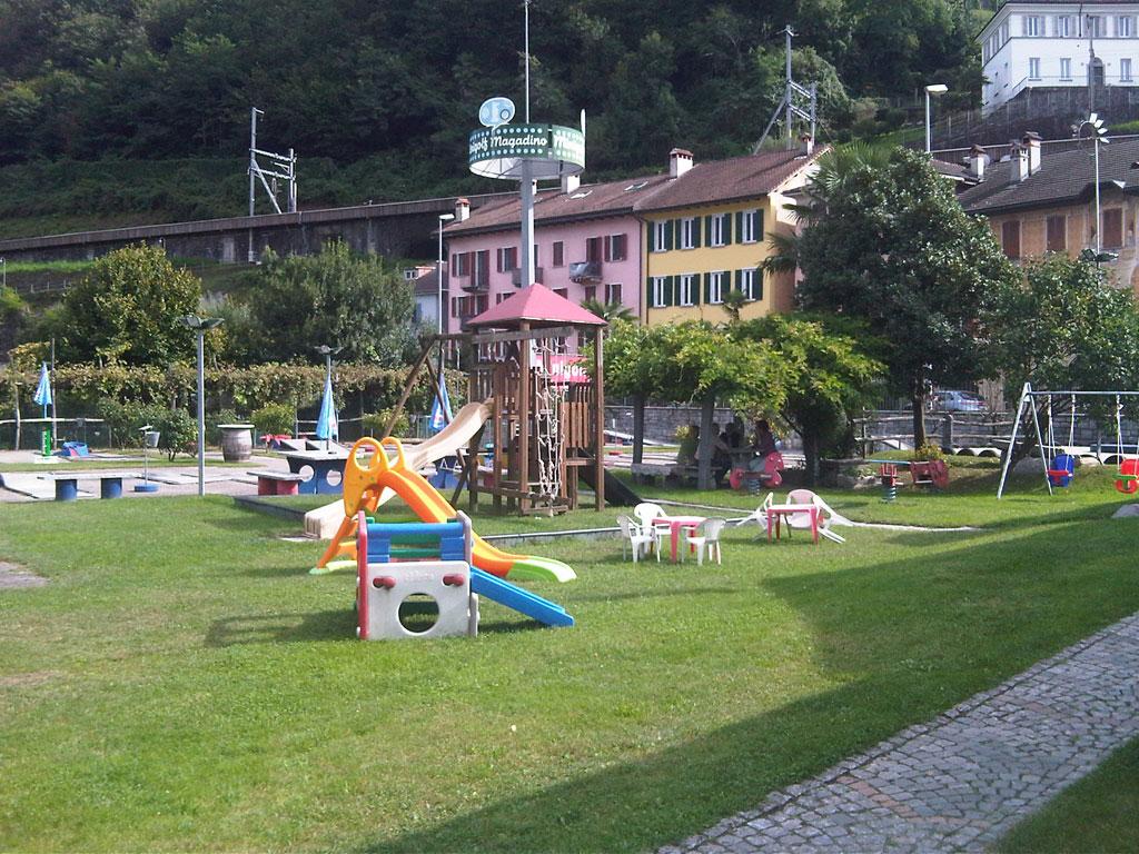 Image 2 - Minigolf Magadino