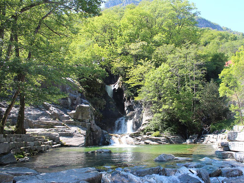 Image 2 - Pozzo di Iragna “Pózz Bórgh”