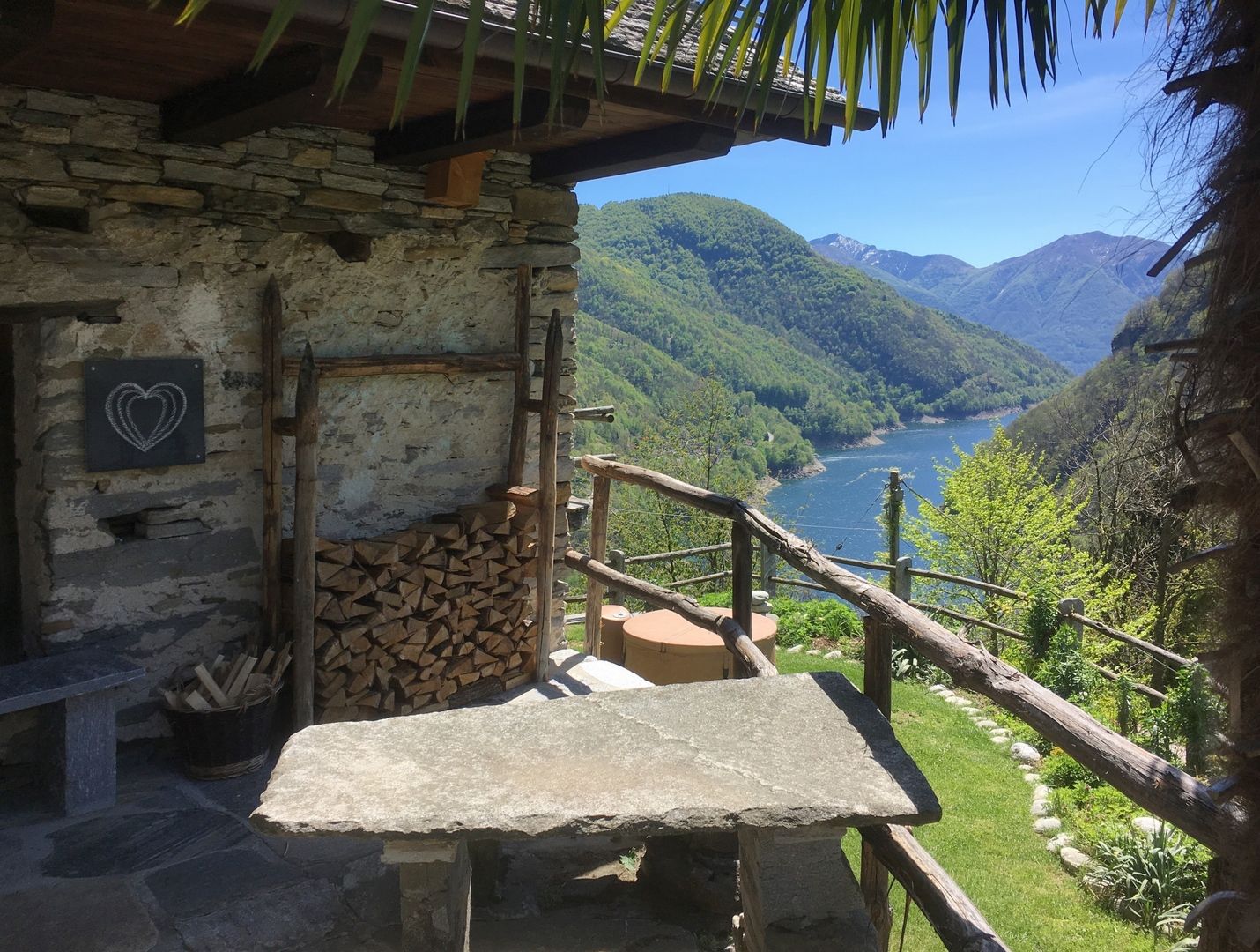 Image 0 - 2,5 room Rustico 'Per Due', Via Belvedere 42, Vogorno, Valle Verzasca