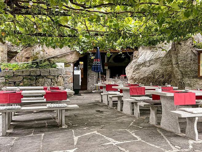 Image 0 - Grotto Sprüch