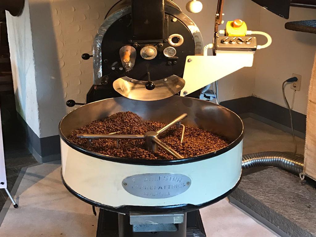 Image 3 - Grotto Maggini