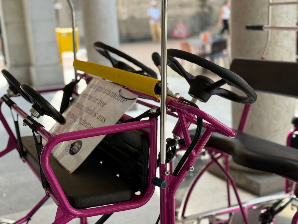 Image 1 - Il risciò rosa del Giro d'Italia