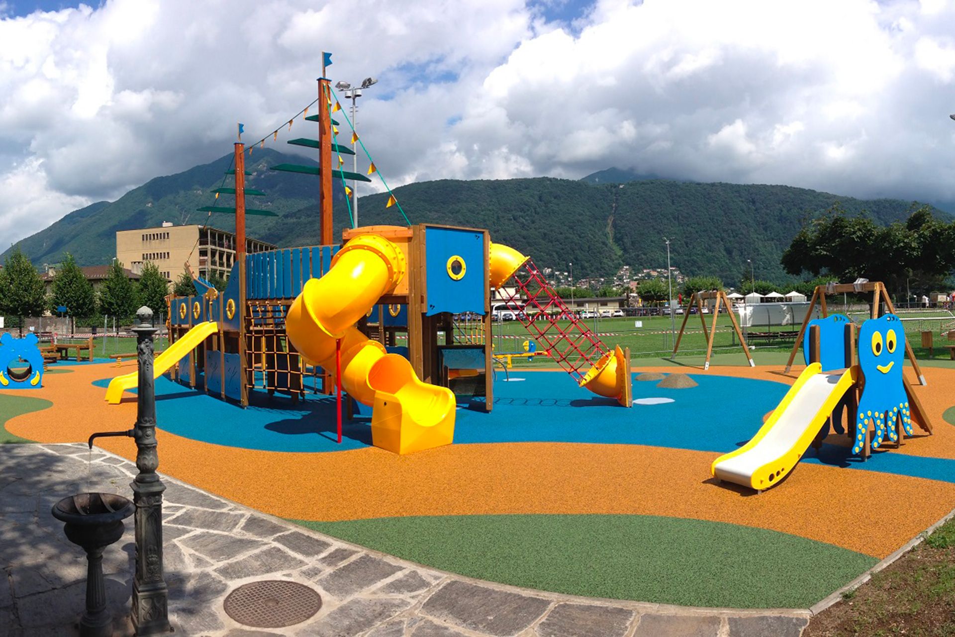Image 0 - Parco giochi, Melide
