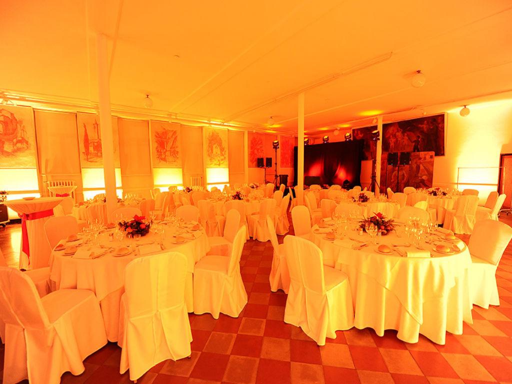 Image 1 - Cronoparty & Services