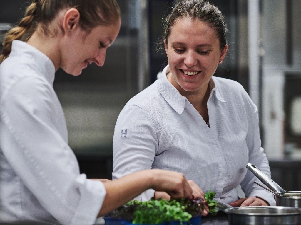 Image 1 - Tofu alla curcuma con spaghetti di zucca – La ricetta