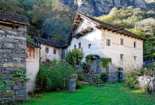 Image 0 - 2 room holiday apartment 'Ca' D'Bariff', Cevio Vecchio 19, Cevio, Valle Maggia