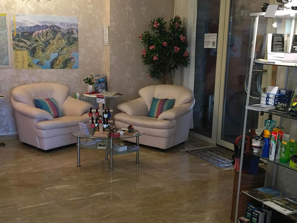 Image 3 - Hotel Villa del Sole Garni