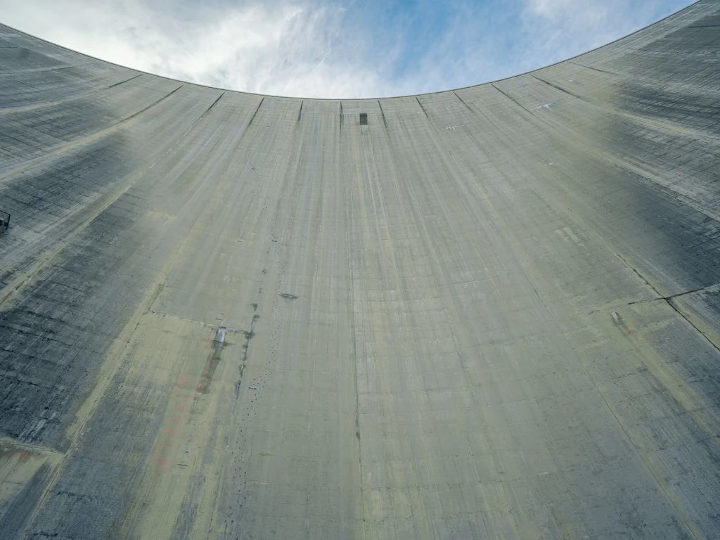 Image 2 - 
